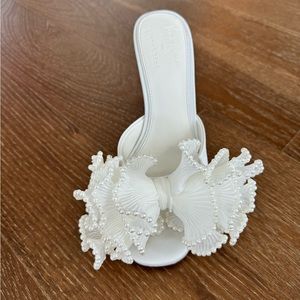 White Venita Aspen for Gianni Bini Heels